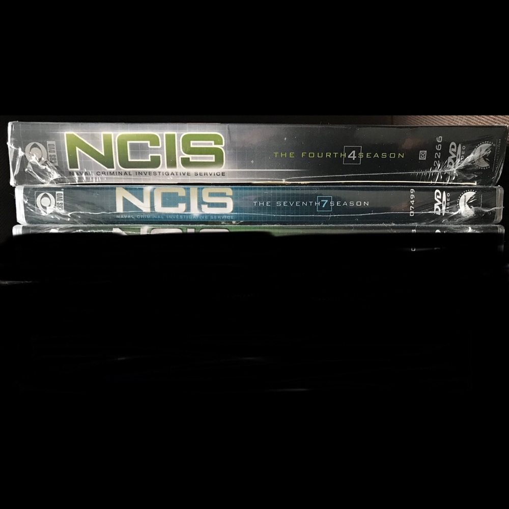 NCIS Complete seasons 4 and 7